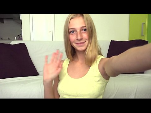 ❤️ Amikor unatkozom, lustán maszturbálom a rózsaszín puncimat... ❤️ Orosz pornó at hu.desixxxtube.ru