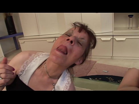 ❤️ Két nagymama és egy nagypapa hármasban ❤️ Orosz pornó at hu.desixxxtube.ru