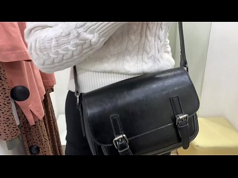 ❤️ Nyilvános maszturbáció a fiatal szuka FeralBerry egy dildóval a próbafülkében ❤️ Orosz pornó at hu.desixxxtube.ru