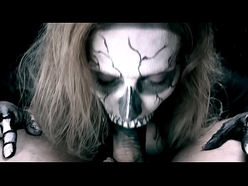 ❤️ Démon lány szopja a farkat fekete szájával és lenyeli a spermát. ❤️ Orosz pornó at hu.desixxxtube.ru